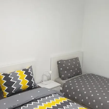 Апартаменты Apartmaji Vitez Apartma 2